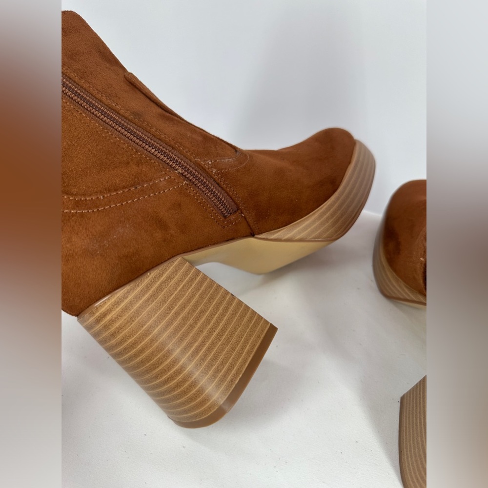 BP Nordstrom | Women’s 5.5 Keyla Brown Faux Suede Block Ankle Boots - Picture 6 of 9